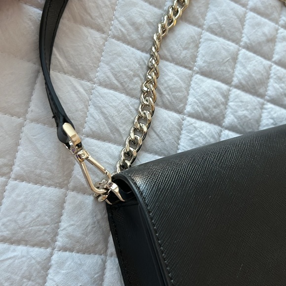 Beautiful crossbody purse. - Picture 7 of 8